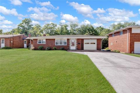 966 Collins Ave, Baden, PA 15005