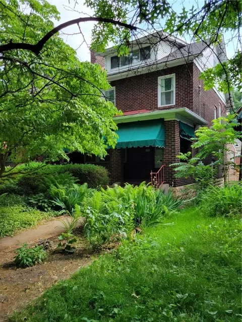 935 Savannah Ave, Pittsburgh, PA 15221