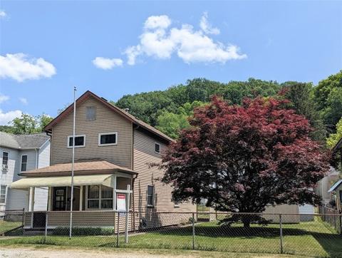 1129 Wall Ave, Pitcairn, PA 15140