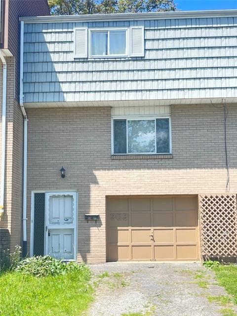 202 Rhodes Ave, West Mifflin, PA 15122