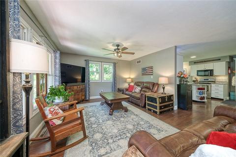 111 Bauer Rd, Monaca, PA 15061 photo 9