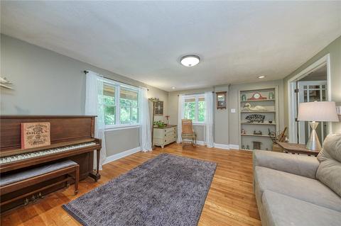 111 Bauer Rd, Monaca, PA 15061 photo 6