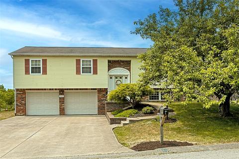 1037 Mcallister Dr, New Kensington, PA 15068