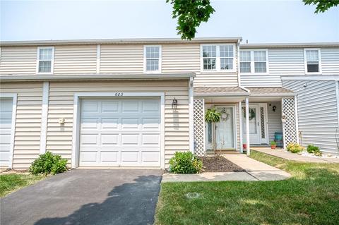 602 Carla Dr, Pittsburgh, PA 15238