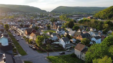 1289 Maryland Ave, Johnstown, PA 15906 | 18 Photos - Movoto