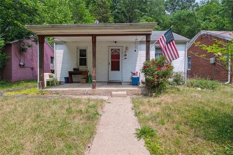 854 Bocktown Rd, Glenwillard, PA 15046