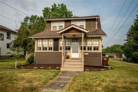 1129 Hall Ave, Sharon, PA 16146