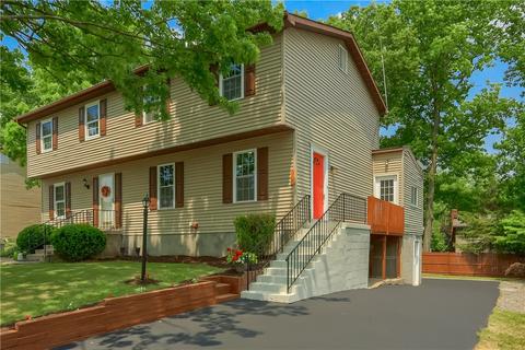 206 Opal Dr, Cranberry Township, PA 16066