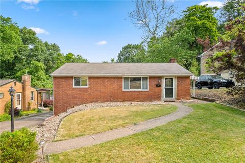 230 Rolling Dr, Pittsburgh, PA 15229