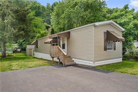 14 Jess Ln, Mcdonald, PA 15057
