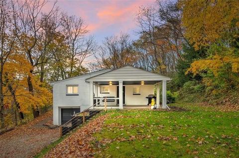 1340 Lindbergh Ave, Aliquippa, PA 15001