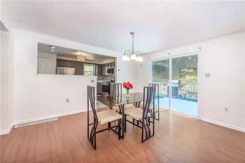 8798 Sloop Rd, Pittsburgh, PA 15237 photo 9