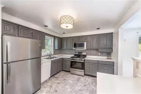 8798 Sloop Rd, Pittsburgh, PA 15237 photo 16