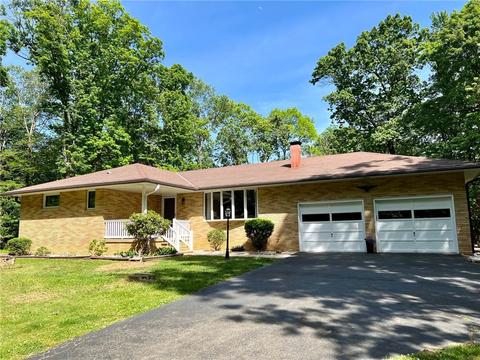 35 E Como St, Uniontown, PA 15401