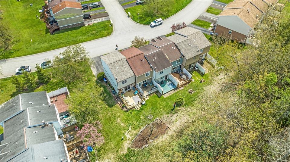  423 Ten Point Ln, Cranberry Township, PA 16066 photo 24