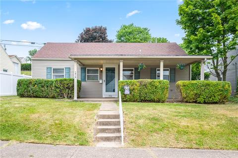 1918 Raymond Ave, Latrobe, PA 15650