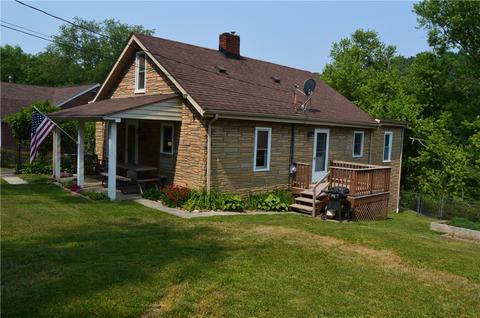 4065 Greenwood Rd, New Kensington, PA 15068