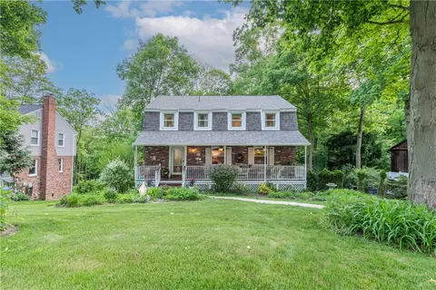459 Hunting Creek Rd, Canonsburg, PA 15317