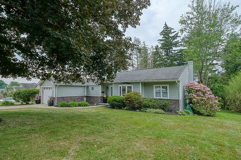 117 Reed St, Lower Burrell, PA 15068