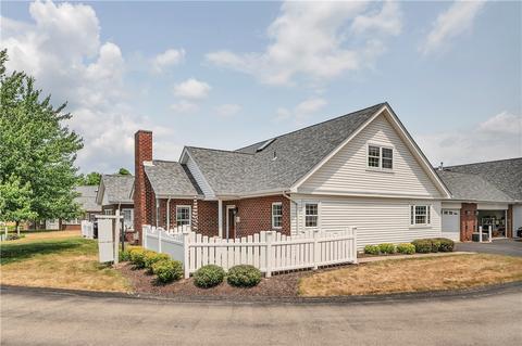 5011 Whispering Pines Ln, Murrysville, PA 15668