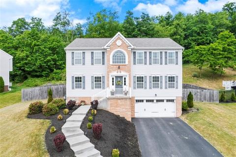 412 White Pine Ln, Baden, PA 15005