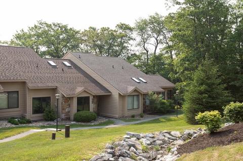 1710 Snowfield Run, Hidden Valley, PA 15502