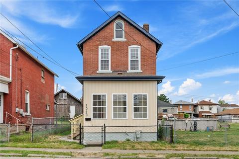 1313 Wolfe Ave, Braddock, PA 15104