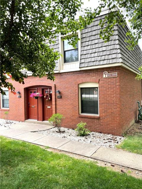660 Carriage Cir, Pittsburgh, PA 15205
