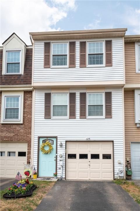 128 Ligonier Ct, New Kensington, PA 15068