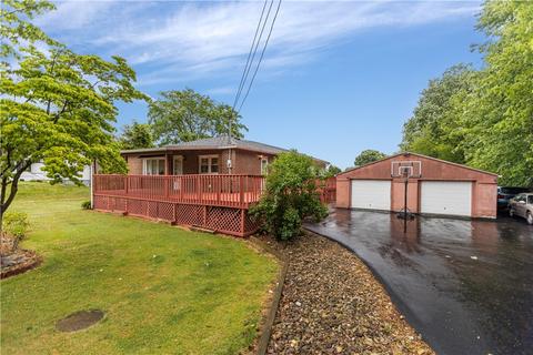 4070 Patterson Rd, Aliquippa, PA 15001