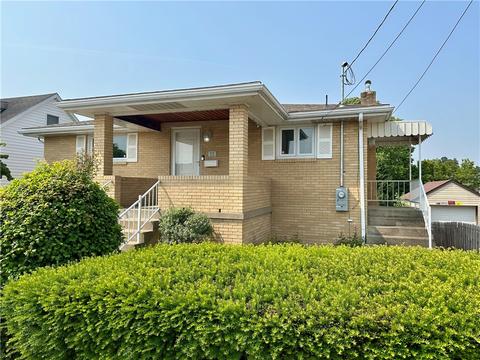 55 Dawson Ave, Uniontown, PA 15401