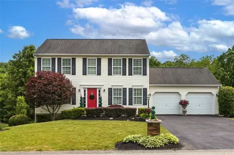 25 Surrey Dr, Greensburg, PA 15601