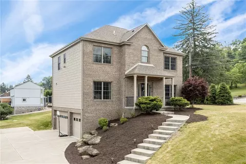 9690 Grosick Rd, Pittsburgh, PA 15237