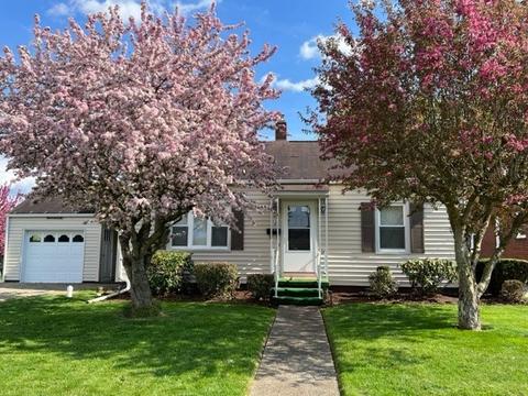 18 Cedar Ave, Blairsville, PA 15717