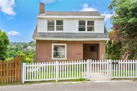 1946 Fairland St, Pittsburgh, PA 15210