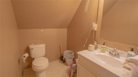 613 Cedar St, Irwin, PA 15642 photo 18