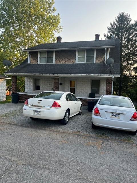 39 Becker St, Houston, PA 15342