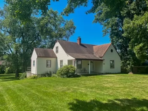 561 W Neshannock Ave, New Wilmington, PA 16142