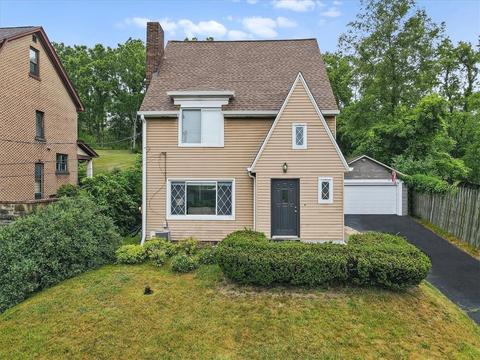 5971 Library Rd, Bethel Park, PA 15102