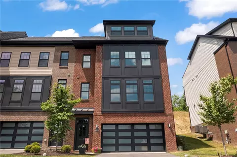 206 Kousa, Venetia, PA 15367