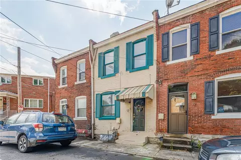17 Saint Leo St, Pittsburgh, PA 15203