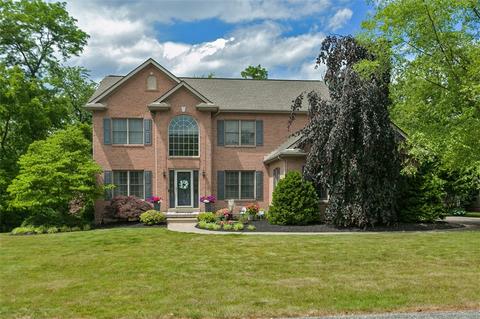 6880 Stephanie Ct, Delmont, PA 15626