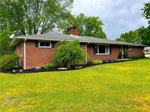 204 Gregg Dr, Harmony, PA 16037