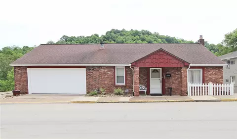 3608 Washington Ave, Finleyville, PA 15332