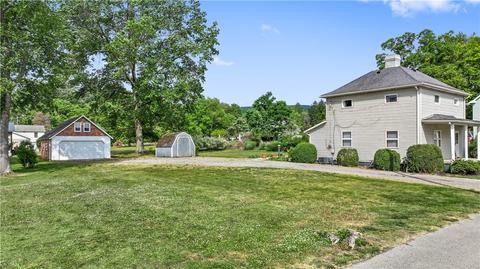 11 Tressler Ave, Fairchance, PA 15436