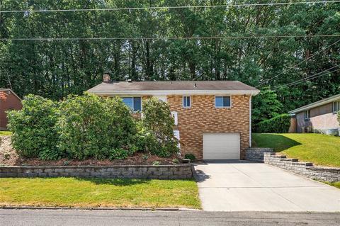211 Hillside Dr, Zelienople, PA 16063