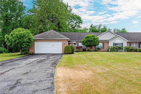 752 Lemington St, Greensburg, PA 15601
