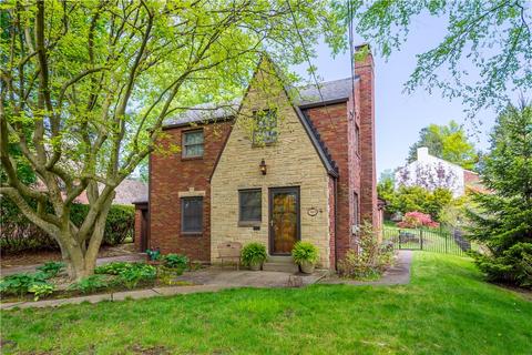 303 Thompson Dr, Pittsburgh, PA 15229