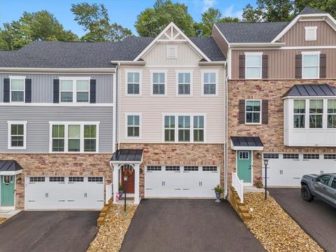129 Moyer Hill Dr, Cranberry Township, PA 16066