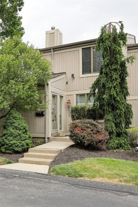 1539 Pineview Dr, Pittsburgh, PA 15241